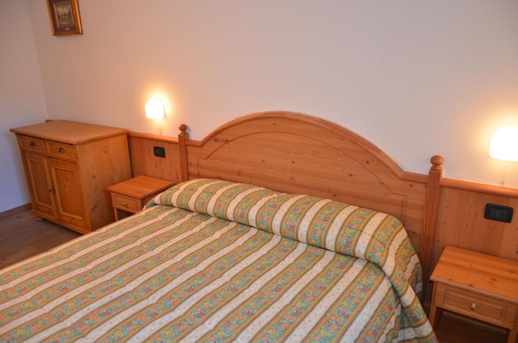 Casa Tomaselli Aparthotel Pellizzano Quarto foto
